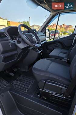 Інші автобуси Renault Master 2023 в 