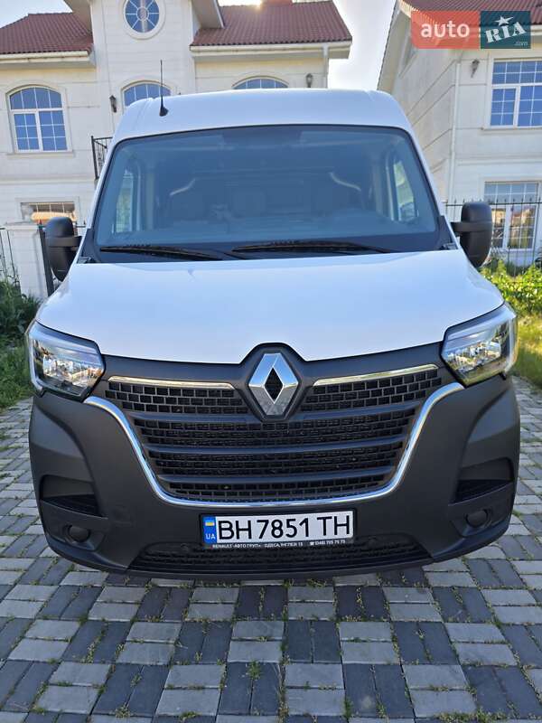 Інші автобуси Renault Master 2023 в 
