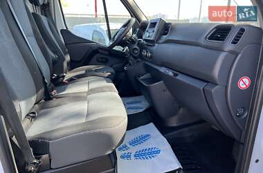 Вантажний фургон Renault Master 2021 в 