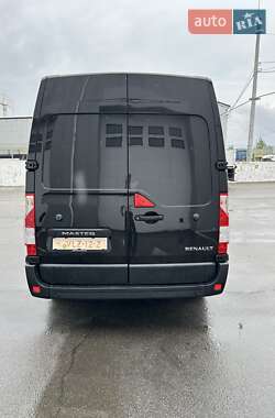 Грузовой фургон Renault Master 2021 в 