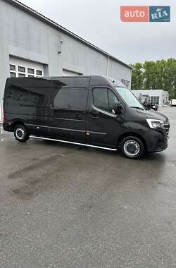 Грузовой фургон Renault Master 2021 в 