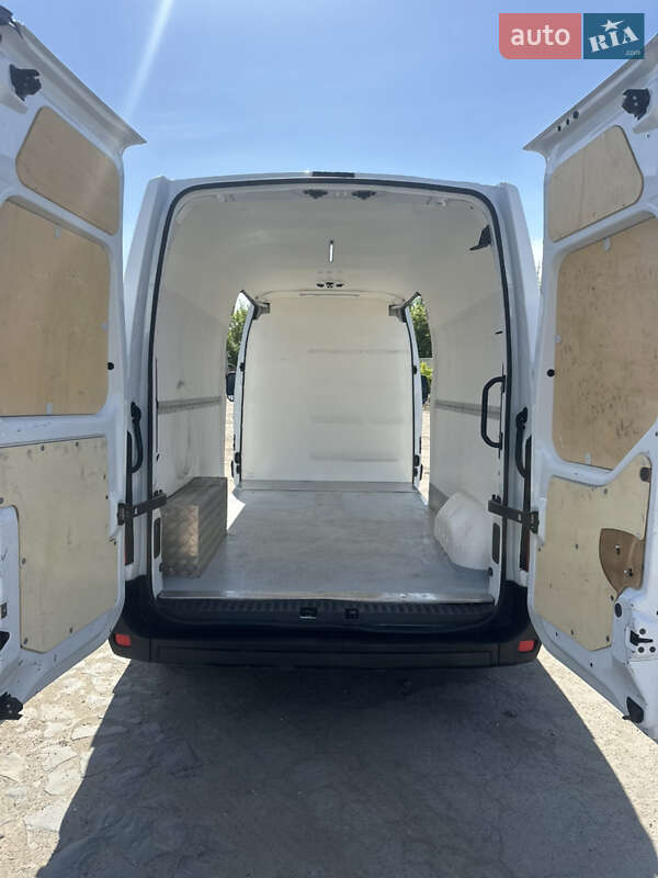 Грузовой фургон Renault Master 2021 в Луцке