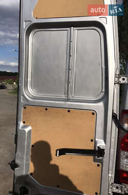Вантажний фургон Renault Master 2019 в 