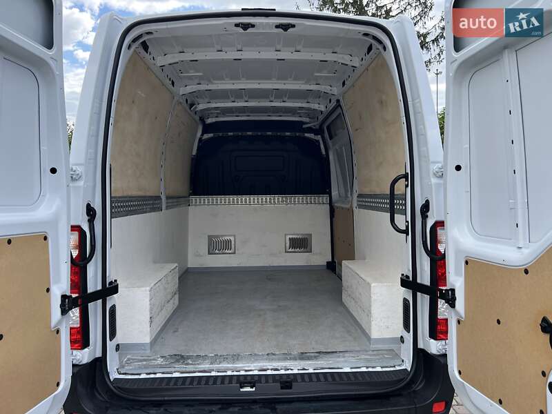 Грузовой фургон Renault Master 2020 в Луцке