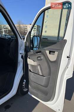 Вантажопасажирський фургон Renault Master 2018 в 