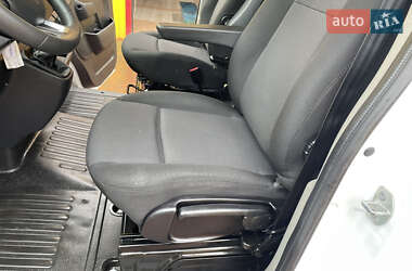 Вантажний фургон Renault Master 2020 в 