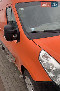 Вантажний фургон Renault Master 2014 в Сумах