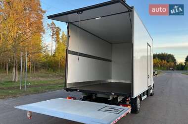 Вантажний фургон Renault Master 2021 в 