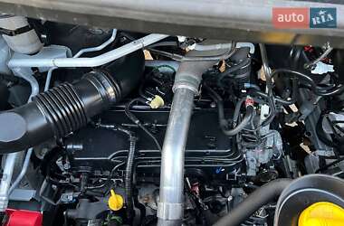 Вантажний фургон Renault Master 2021 в 