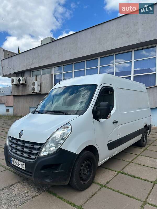 Грузовой фургон Renault Master 2014 в 