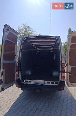 Грузовой фургон Renault Master 2017 в 