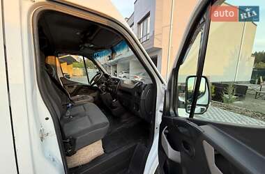 Грузовой фургон Renault Master 2017 в 