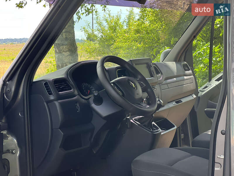 Вантажний фургон Renault Master 2021 в Дубні