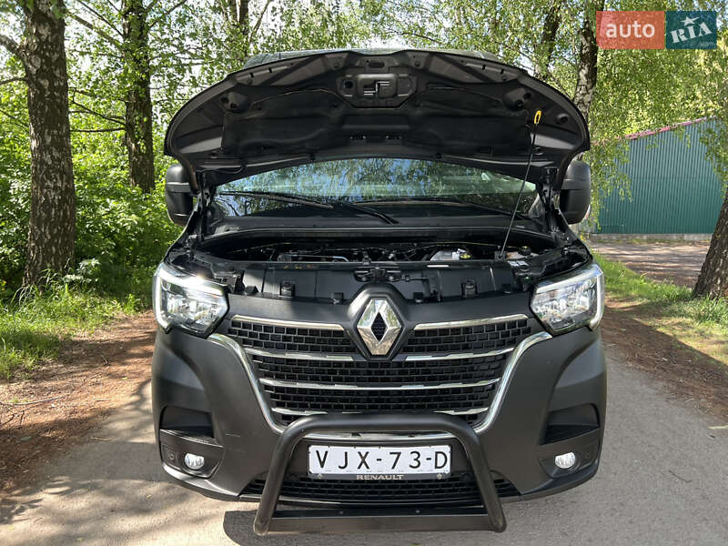 Вантажний фургон Renault Master 2021 в Дубні