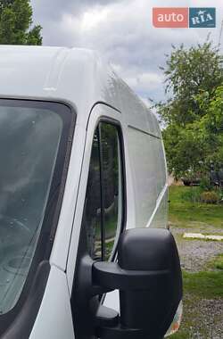 Вантажний фургон Renault Master 2018 в 