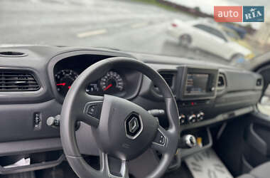 Вантажний фургон Renault Master 2022 в 