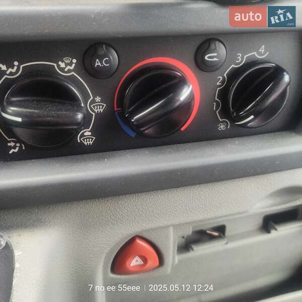 Микроавтобус Renault Master 2009 в Ровно