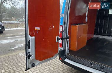 Грузовой фургон Renault Master 2021 в 
