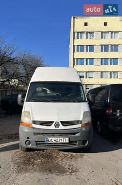 Вантажний фургон Renault Master 2010 в Львові