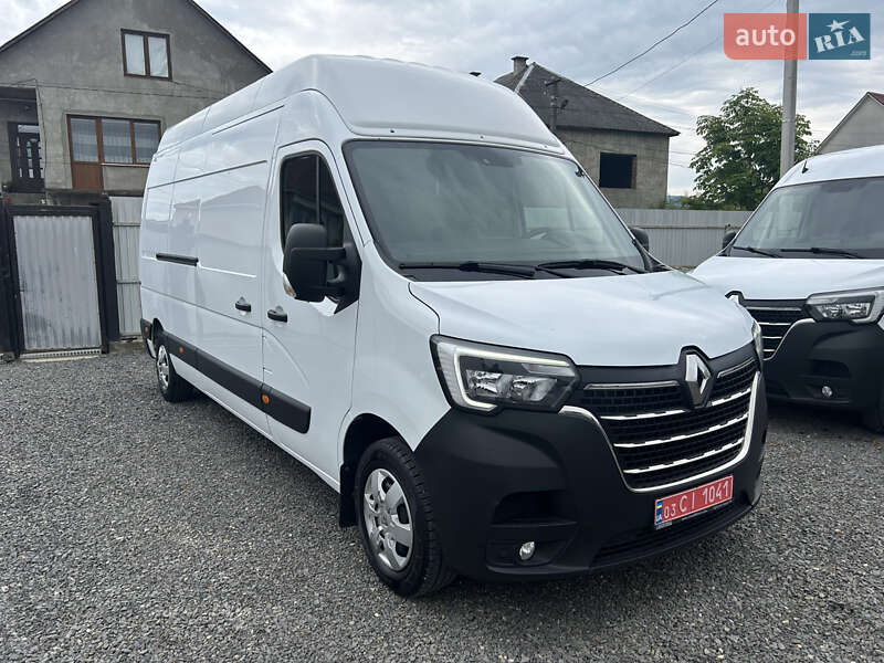 Вантажний фургон Renault Master 2020 в Хусті