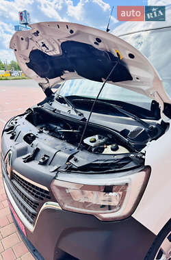 Вантажний фургон Renault Master 2021 в 