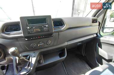 Грузовой фургон Renault Master 2021 в 
