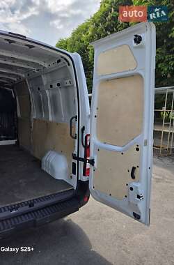 Вантажний фургон Renault Master 2019 в 