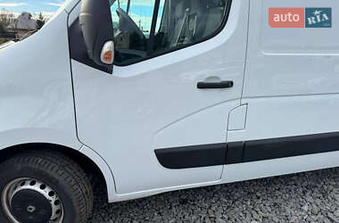 Грузовой фургон Renault Master 2016 в 