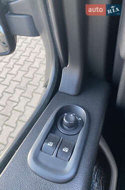 Грузовой фургон Renault Master 2014 в 