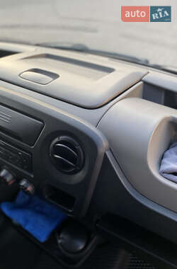 Грузовой фургон Renault Master 2014 в 