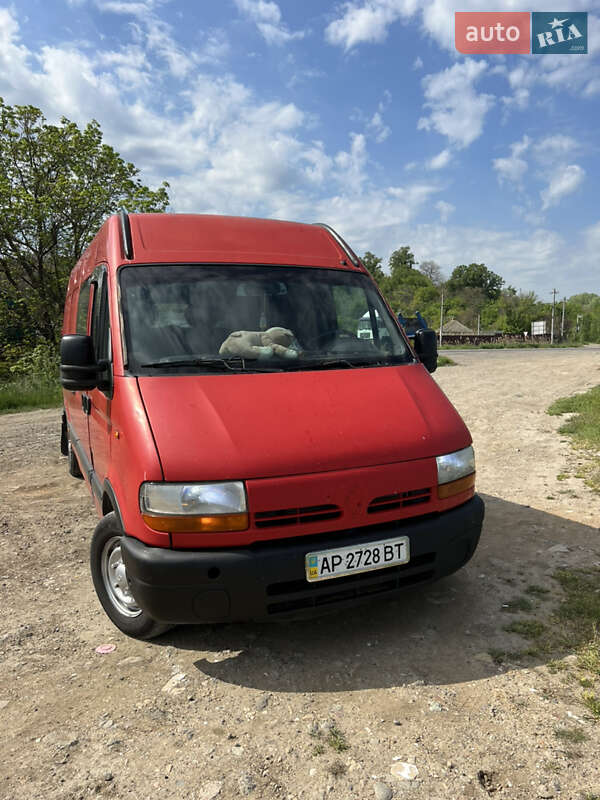 Специальный автобус Renault Master 2000 в 