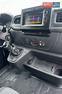 Вантажний фургон Renault Master 2020 в 