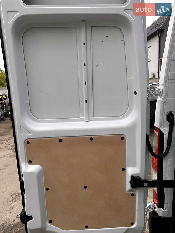 Вантажний фургон Renault Master 2021 в Дубні