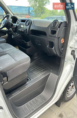Вантажний фургон Renault Master 2017 в 