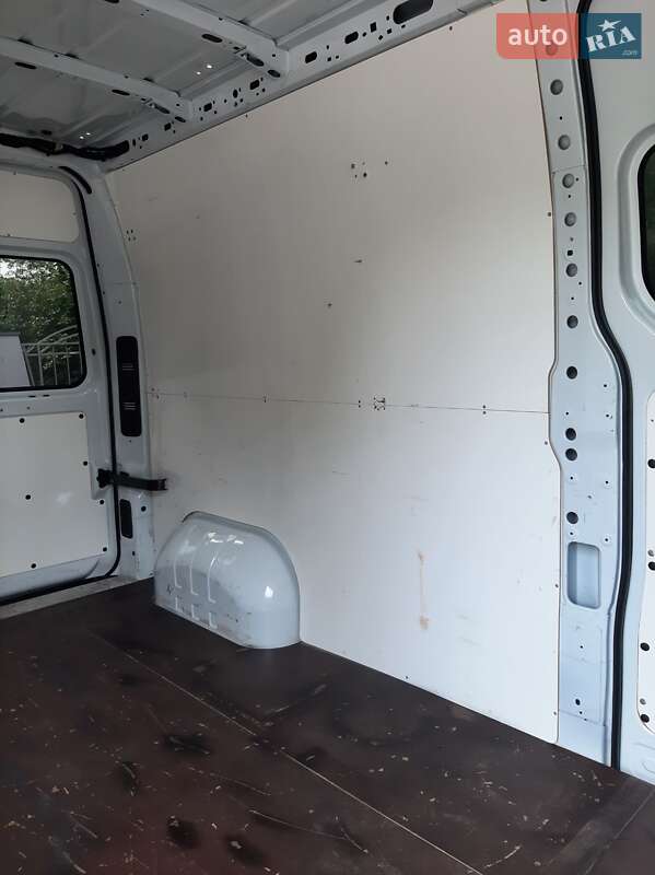 Грузовой фургон Renault Master 2022 в Полтаве