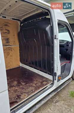 Грузовой фургон Renault Master 2017 в 