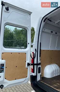 Грузовой фургон Renault Master 2020 в 