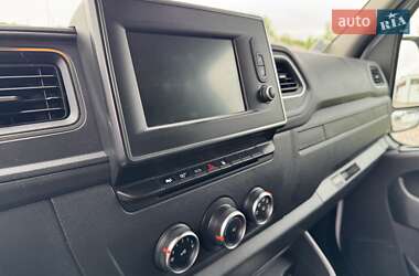Грузовой фургон Renault Master 2020 в 