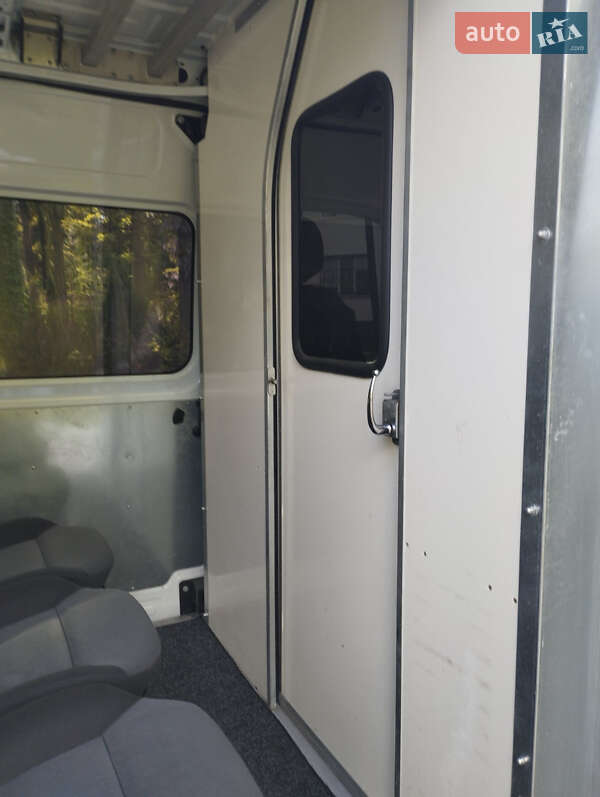 Грузовой фургон Renault Master 2016 в Ровно
