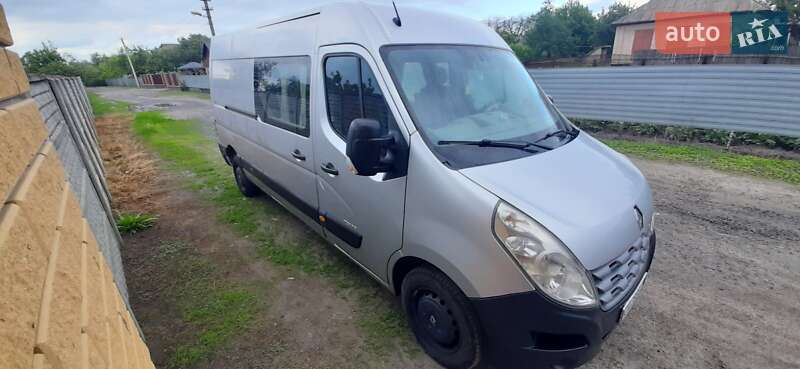 Грузопассажирский фургон Renault Master 2010 в 