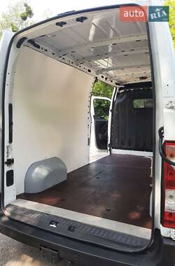 Вантажний фургон Renault Master 2020 в 