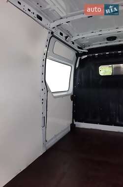 Вантажний фургон Renault Master 2020 в 
