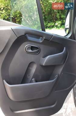 Вантажний фургон Renault Master 2020 в 