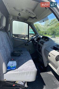 Грузовой фургон Renault Master 2003 в 