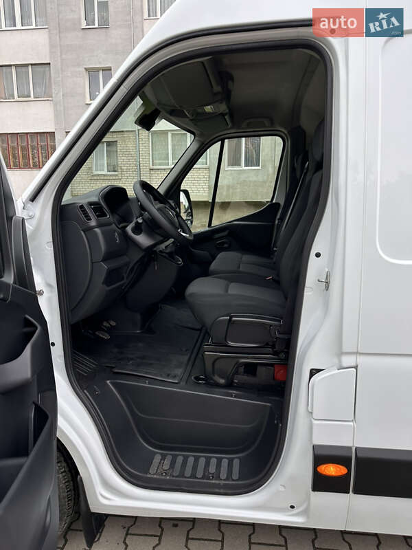 Грузовой фургон Renault Master 2020 в Дубно