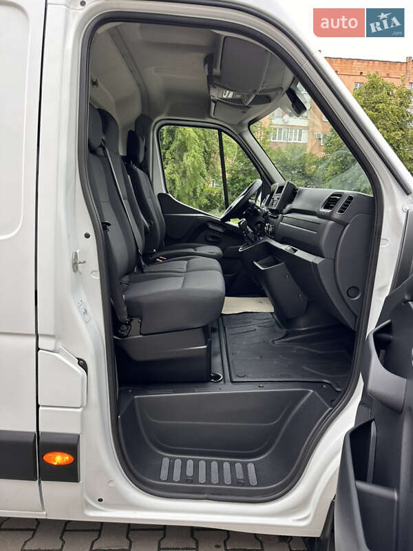 Грузовой фургон Renault Master 2020 в Дубно