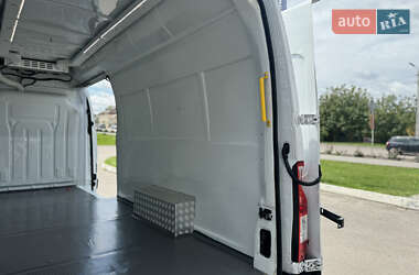 Грузовой фургон Renault Master 2021 в 