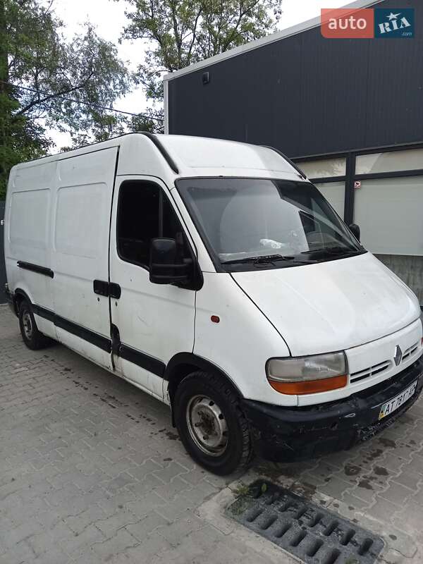 Грузовой фургон Renault Master 2000 в 