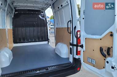 Грузовой фургон Renault Master 2021 в 