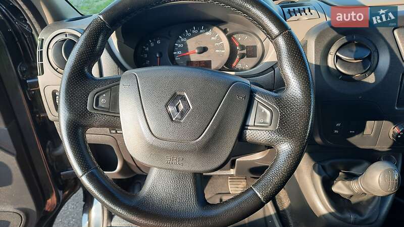 Грузовой фургон Renault Master 2017 в Ивано-Франковске